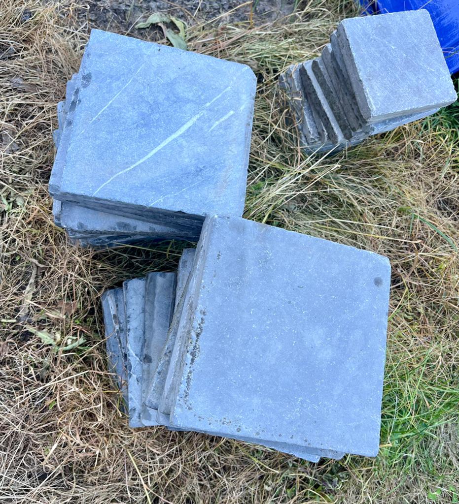getrommelde blauwsteen tegeltjes 20cmx20cm en 15x15 2,5 dik, Tuin en Terras, Ophalen, Zo goed als nieuw, Natuursteen, Terrastegels