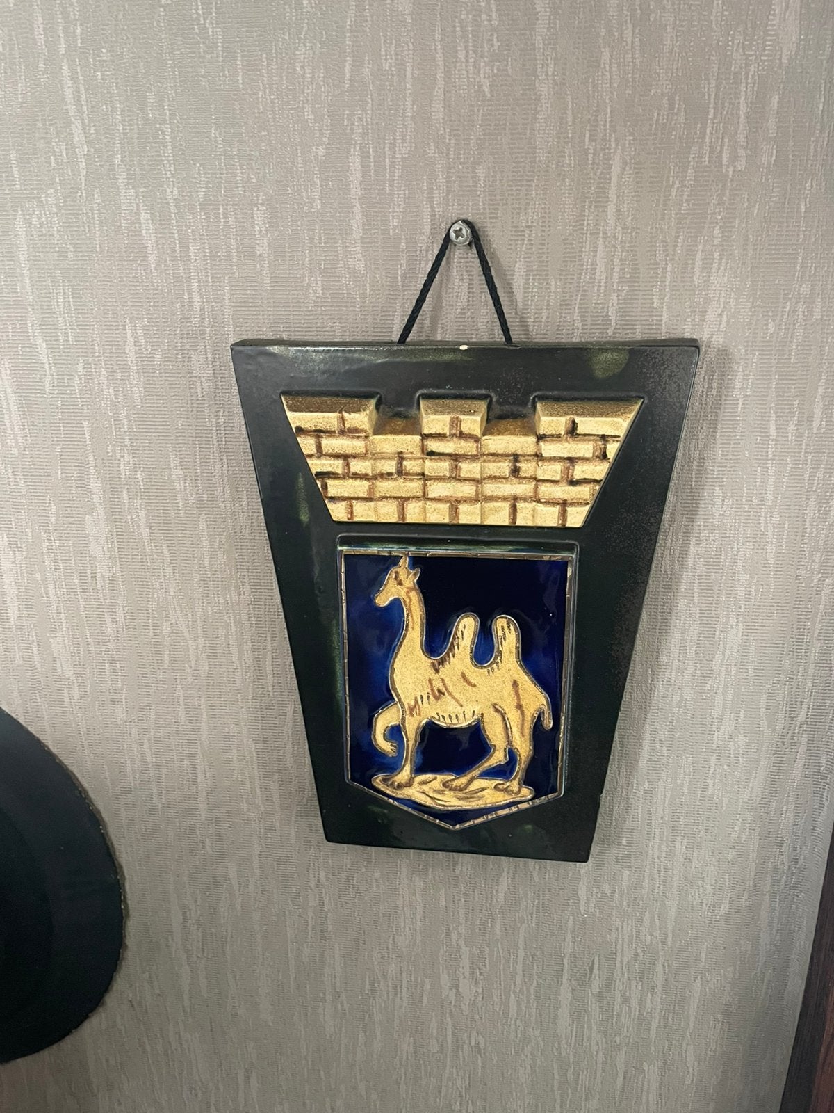 Keramiek wandbord in perfecte staat, Wandbord, Ophalen, Zo goed als nieuw