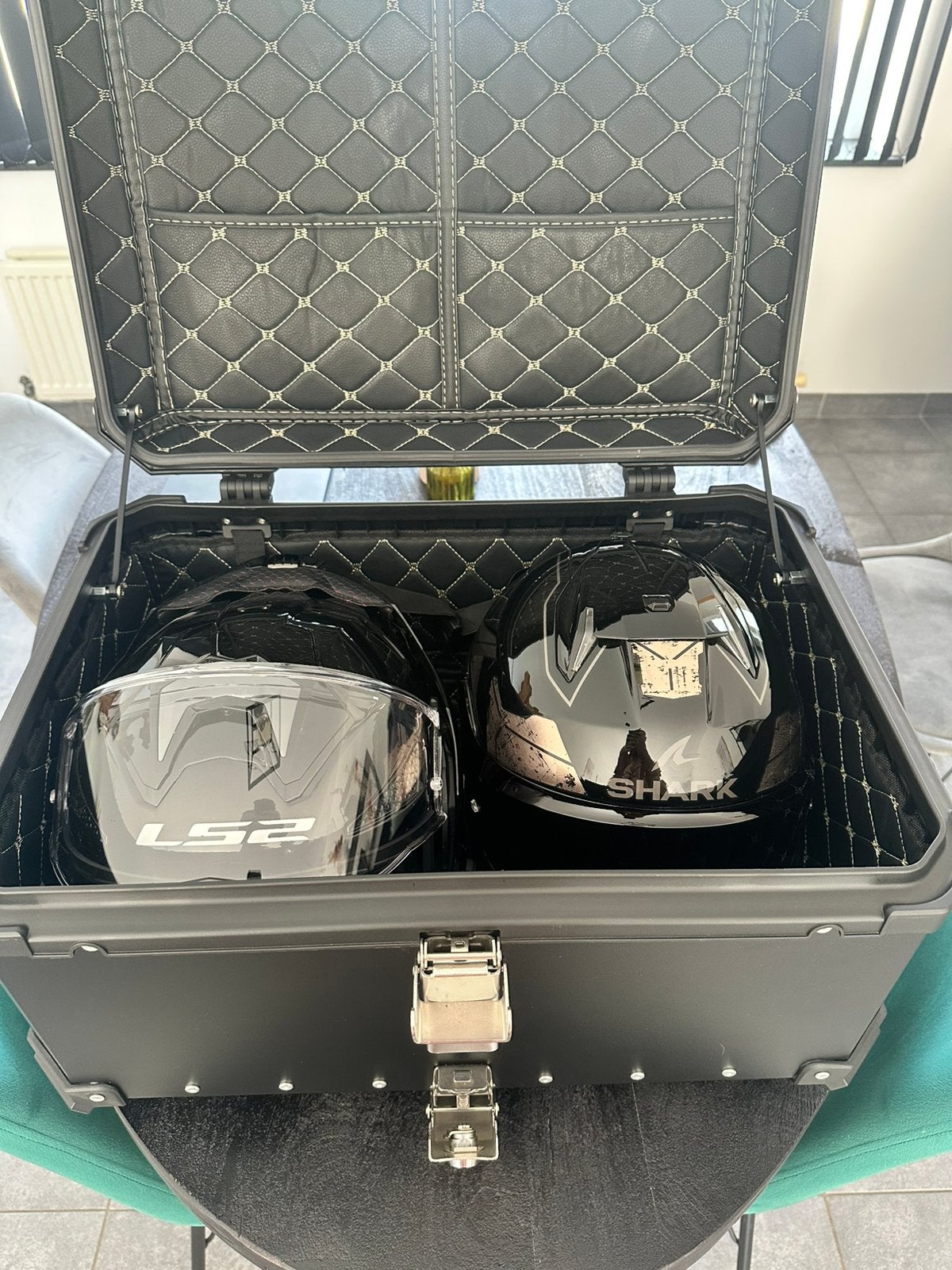 Motor topcase 65l, Ophalen, Zo goed als nieuw