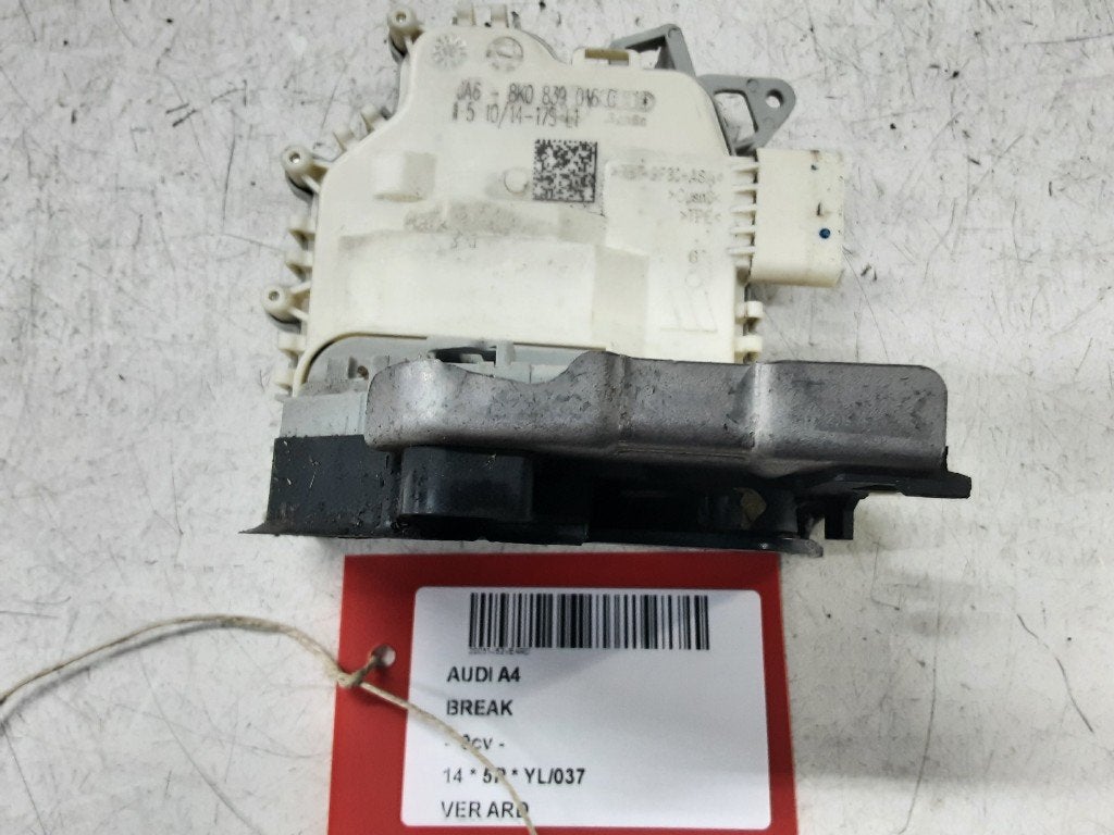 SERRURE DE PORTE ARRIÈRE DROITE Audi A4 Avant Quattro (B8), Auto-Union-Straße  1,
85057  Ingolstadt, DE, Info@audi.de, Audi, Utilisé