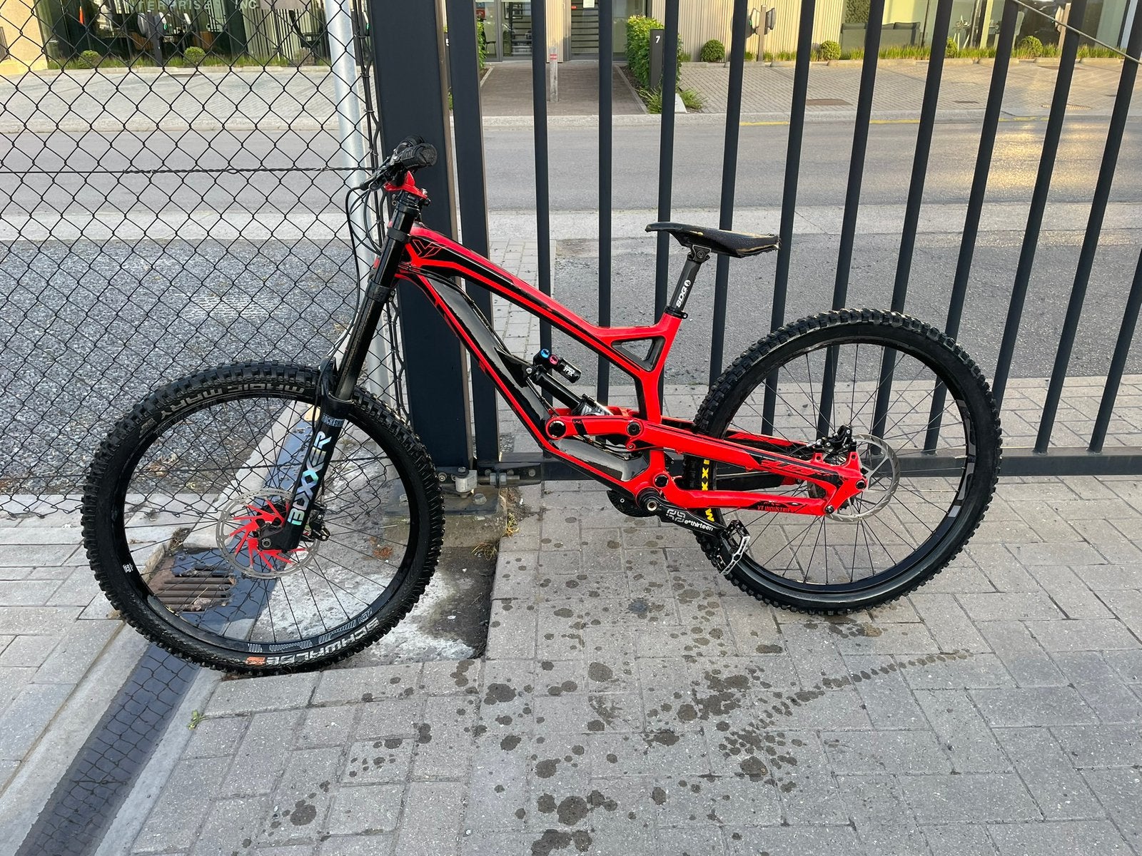 VTT YT Tues CF Pro HD entièrement en carbone, Enlèvement, Comme neuf