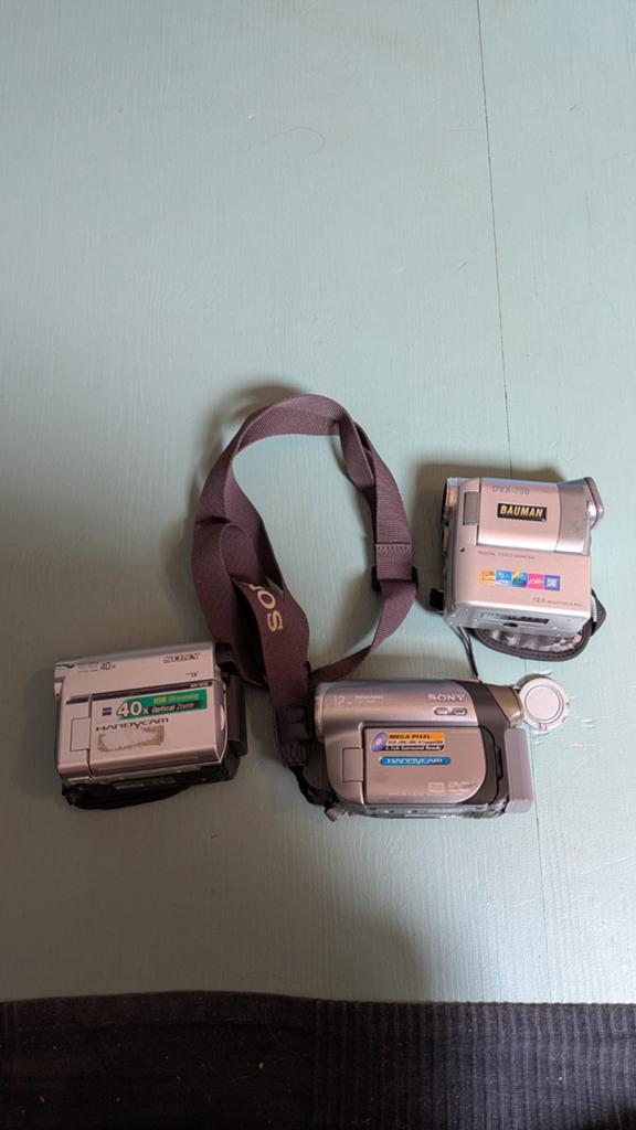 3x oude vintage videocamera, Ophalen