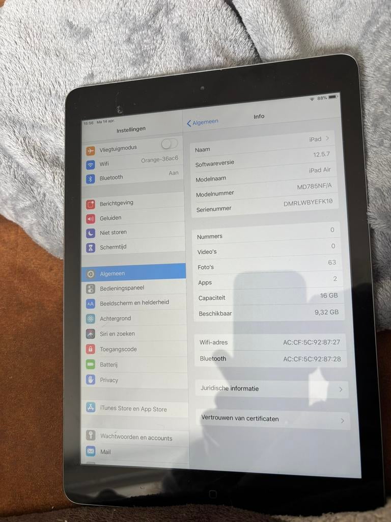Ipad air 1 te koop, Computers en Software, Apple iPads, Ophalen, Zo goed als nieuw