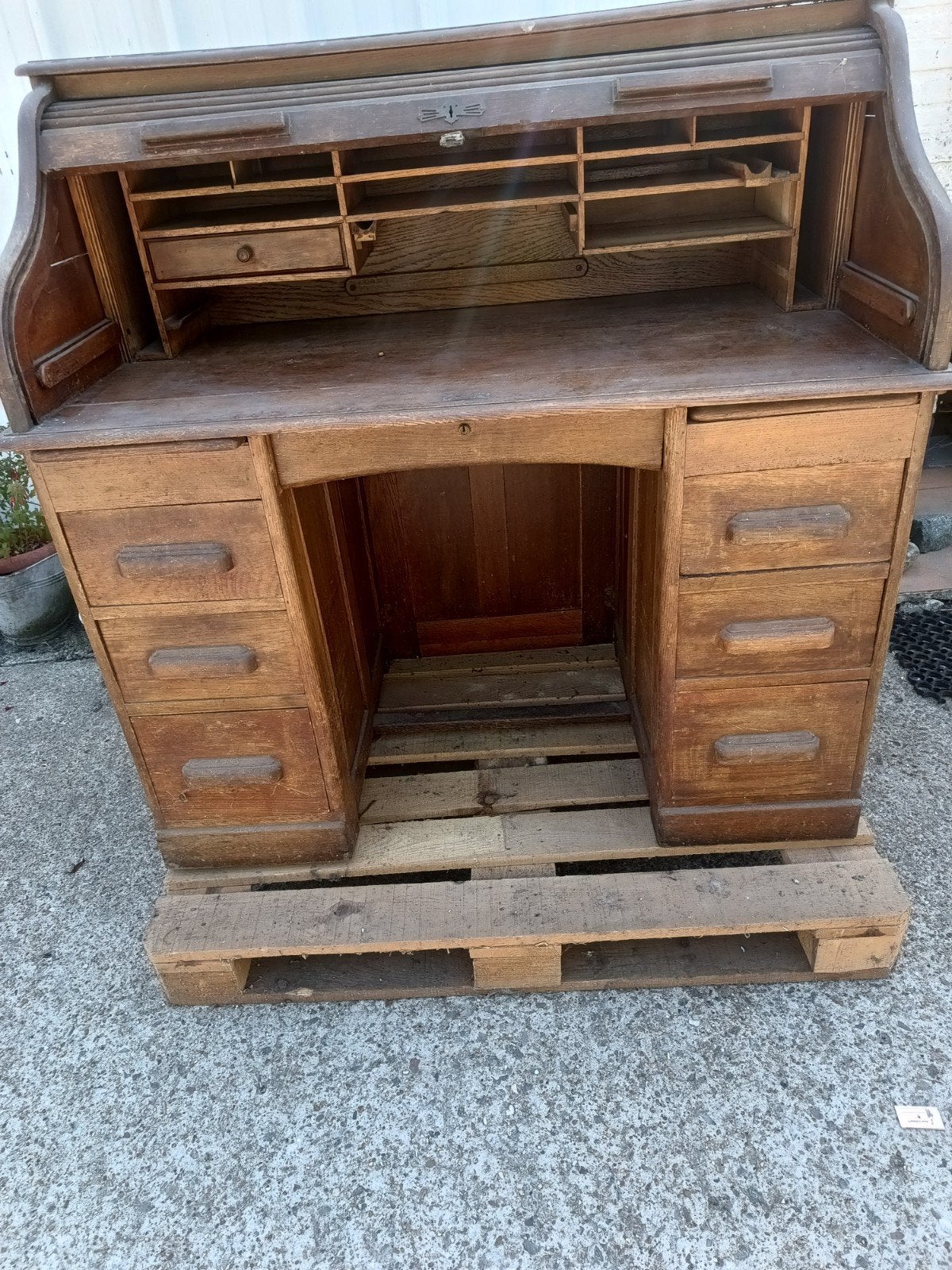 Antiek bureau meubel in eik, Ophalen