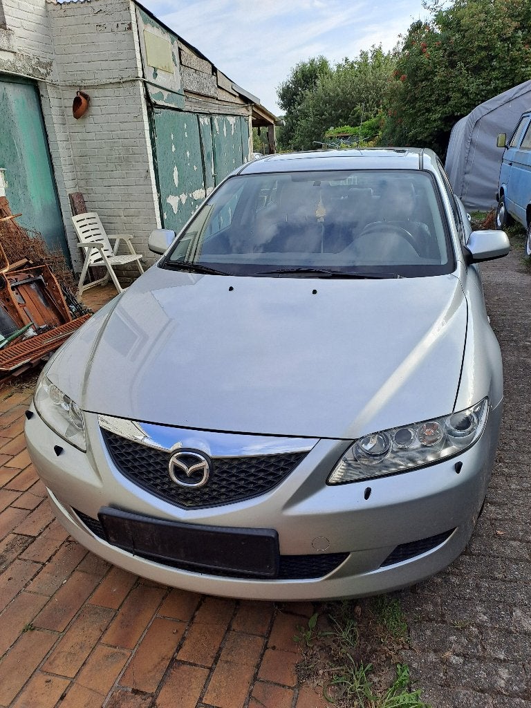 Mazda 6 diesel van 2003 Export, Autos, Mazda, Cuir, Argent ou Gris, Boîte manuelle, Noir