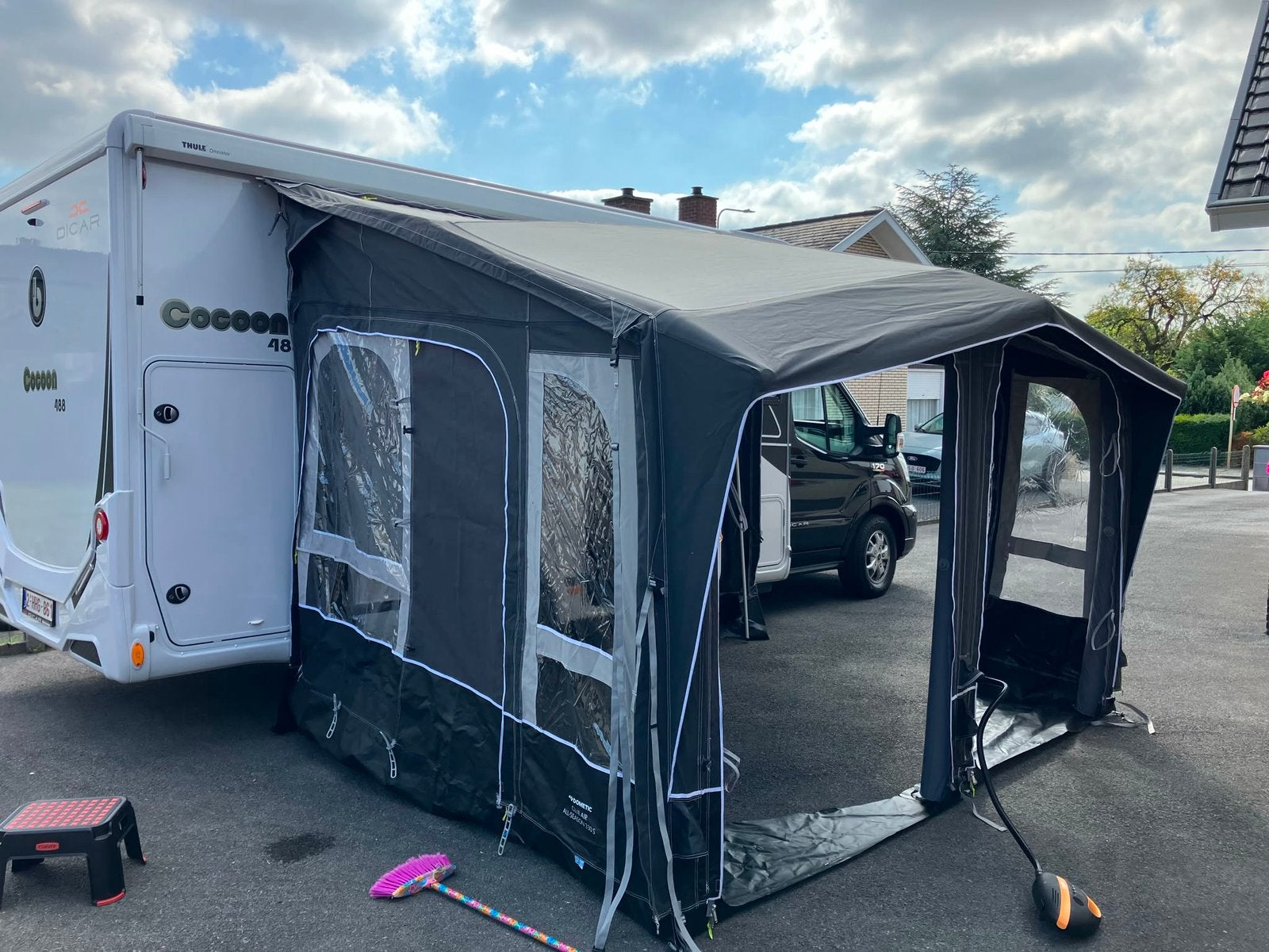 Opblaasbare voortent, Caravans en Kamperen, Ophalen, Zo goed als nieuw