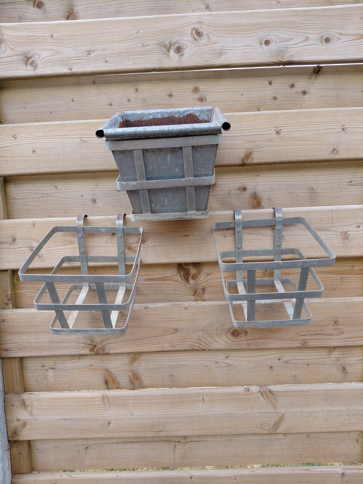 Metalen planten/bloemen hangers + 1 potje, Enlèvement ou Envoi