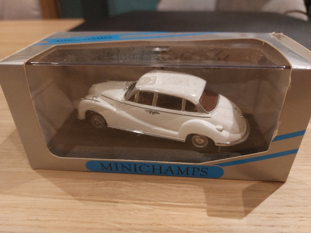 BMW 502 V8 Limousine White 1/43, Enlèvement ou Envoi, Neuf, Voiture, MiniChamps