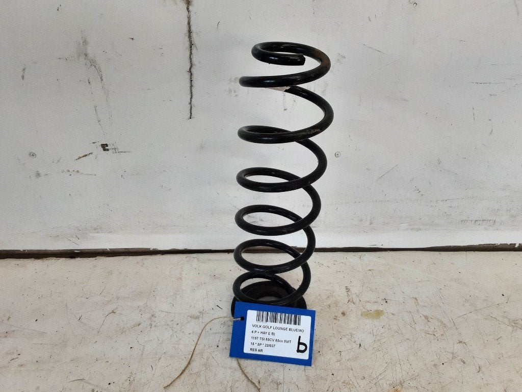 RESSORT DE SUSPENSION ARRIERE Golf VII (AUA) (5Q0511121), Utilisé, Volkswagen