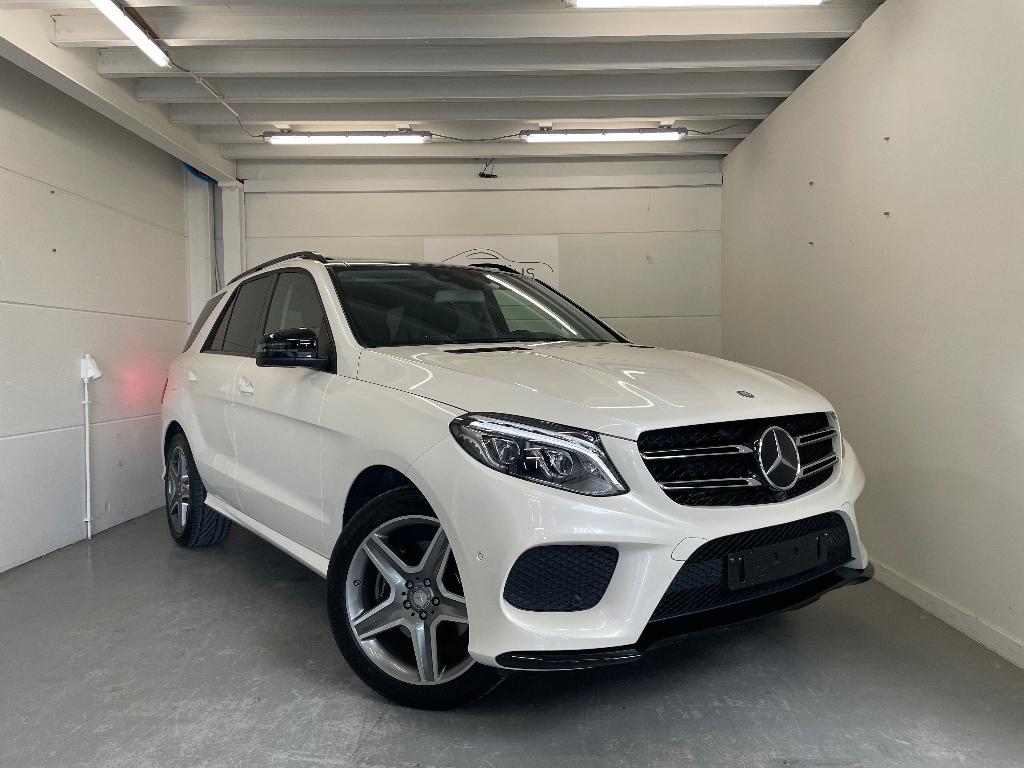 Mercedes-Benz - GLE250d 4M - AMG Line - Pano dak, Auto's, Mercedes-Benz, Automaat, 2950 kg, 4 cilinders, GLE