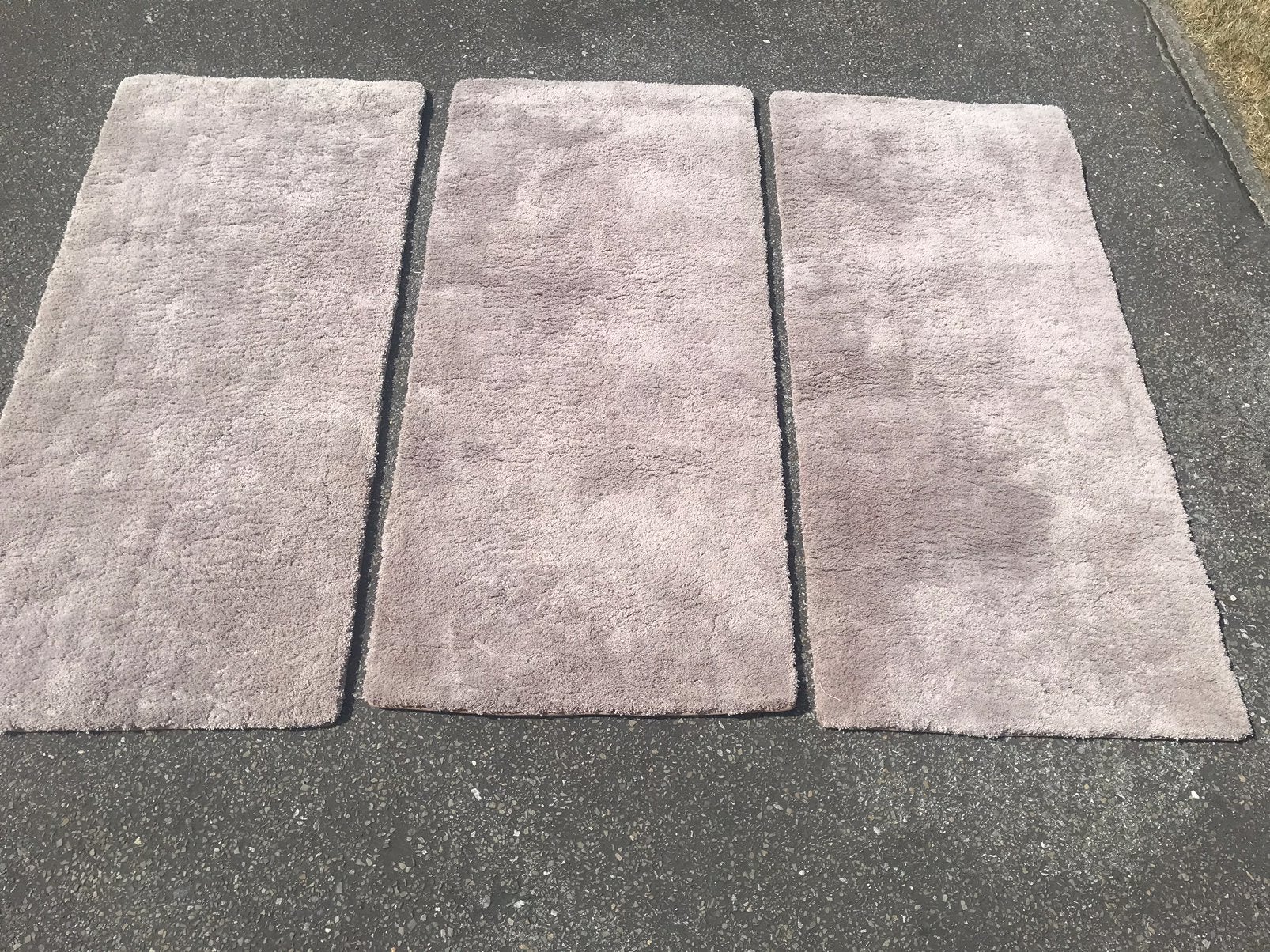 3 taupe kleurige tapijtjes, Huis en Inrichting, Stoffering | Vloerbedekking, Ophalen, Zo goed als nieuw, Grijs, Minder dan 5 m²