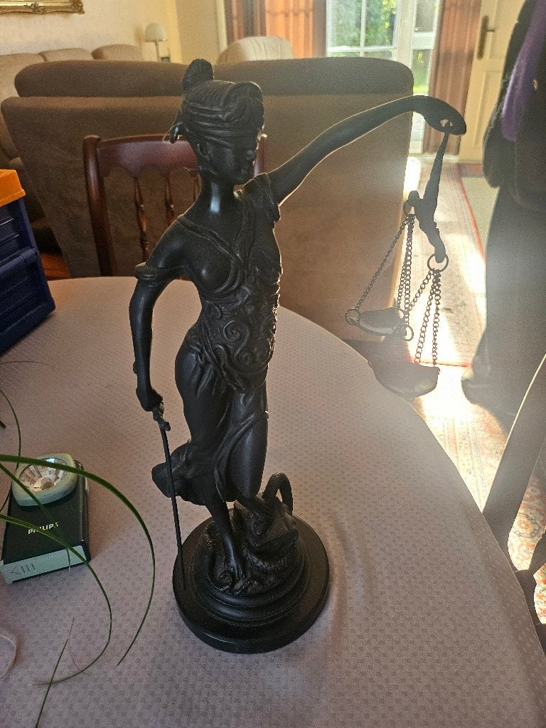 symbole de justice, Enlèvement ou Envoi