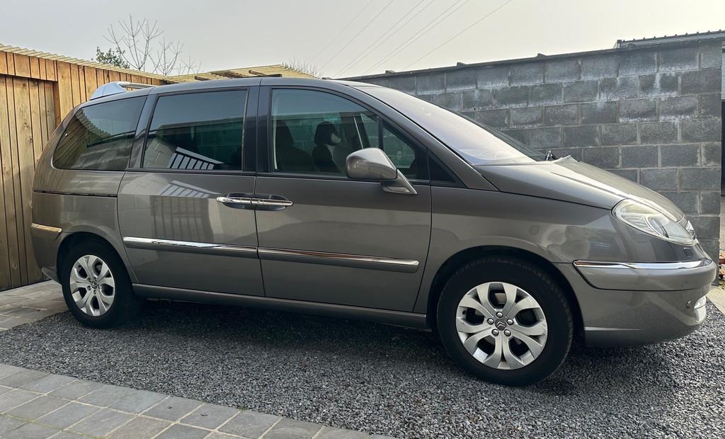 Citroën C8 2.0 HDI Exclusive 7Zit Xenon Alcantara Navigatie, 100 kW, Euro 5, Gebruikt, Zwart