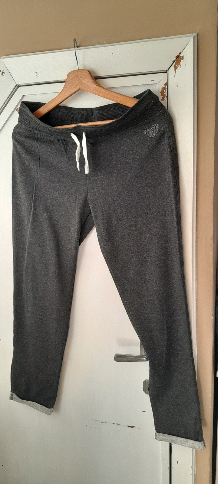 Prachtige grijze joggingbroek medium., Maat 38/40 (M), Ophalen of Verzenden, Zo goed als nieuw, Avesta
