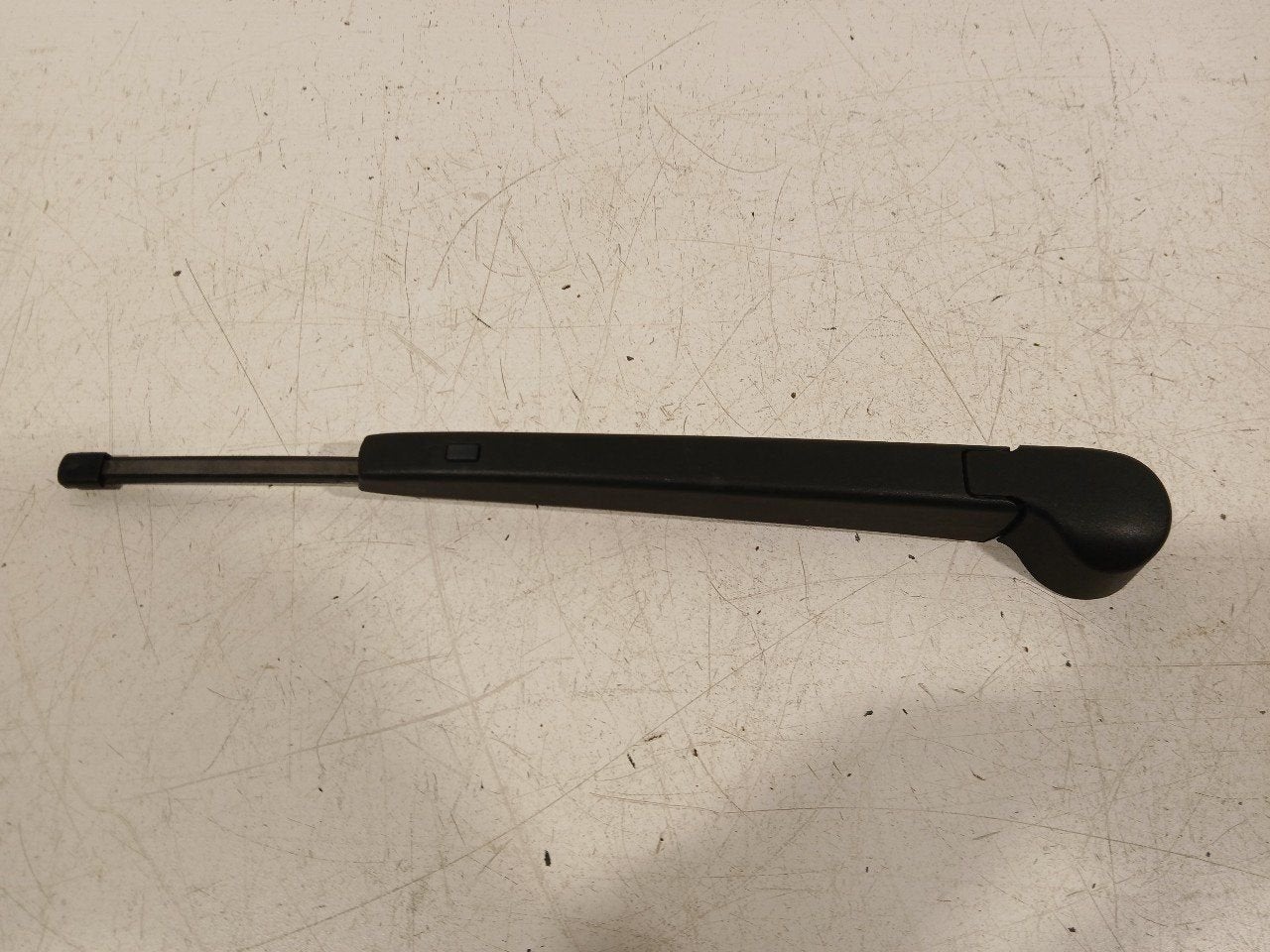Ruitenwisserarm achterruit Volkswagen Golf, Auto-onderdelen, Onderdelen@venauto.nl, Van der Ven Autorecycling B.V., Gebruikt, Ettenseweg 76, 4706 PB Roosendaal, The Netherlands