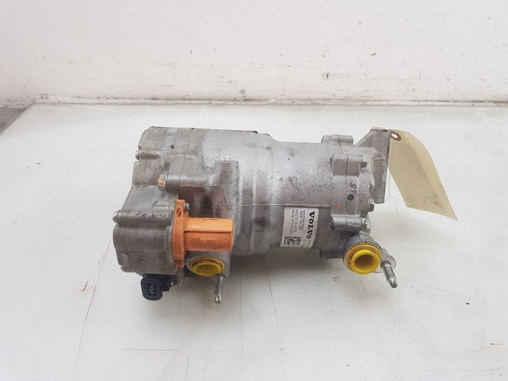 COMPRESSEUR CLIMATISATION XC40 (XZ) (|32275730|36011733|), Utilisé, Volvo