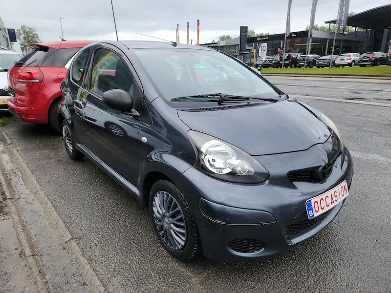 Toyota Aygo euro5 avec 117000 km garantie "Moto46", Autos, Toyota, Achat, 50 kW, Entreprise, Noir