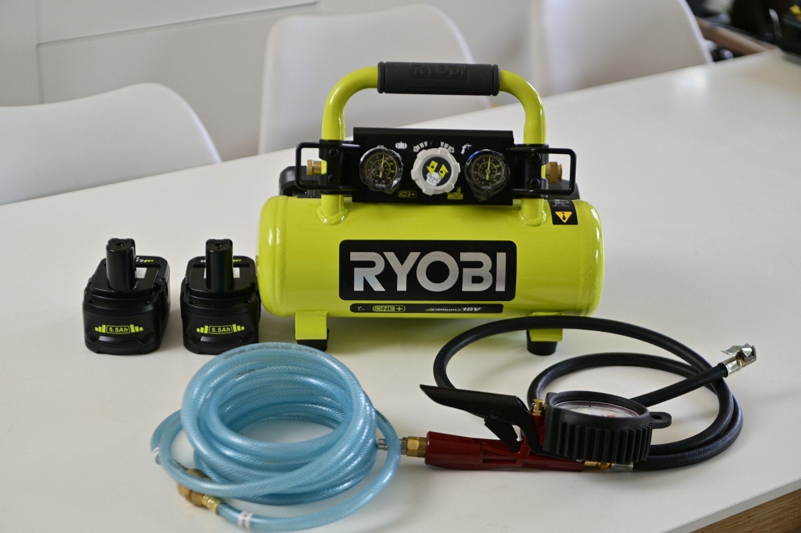 Compresseur de batterie 18 V Ryobi ONE+, comme neuf - Anvers, Bricolage & Construction, Moins de 25 litres, Enlèvement ou Envoi