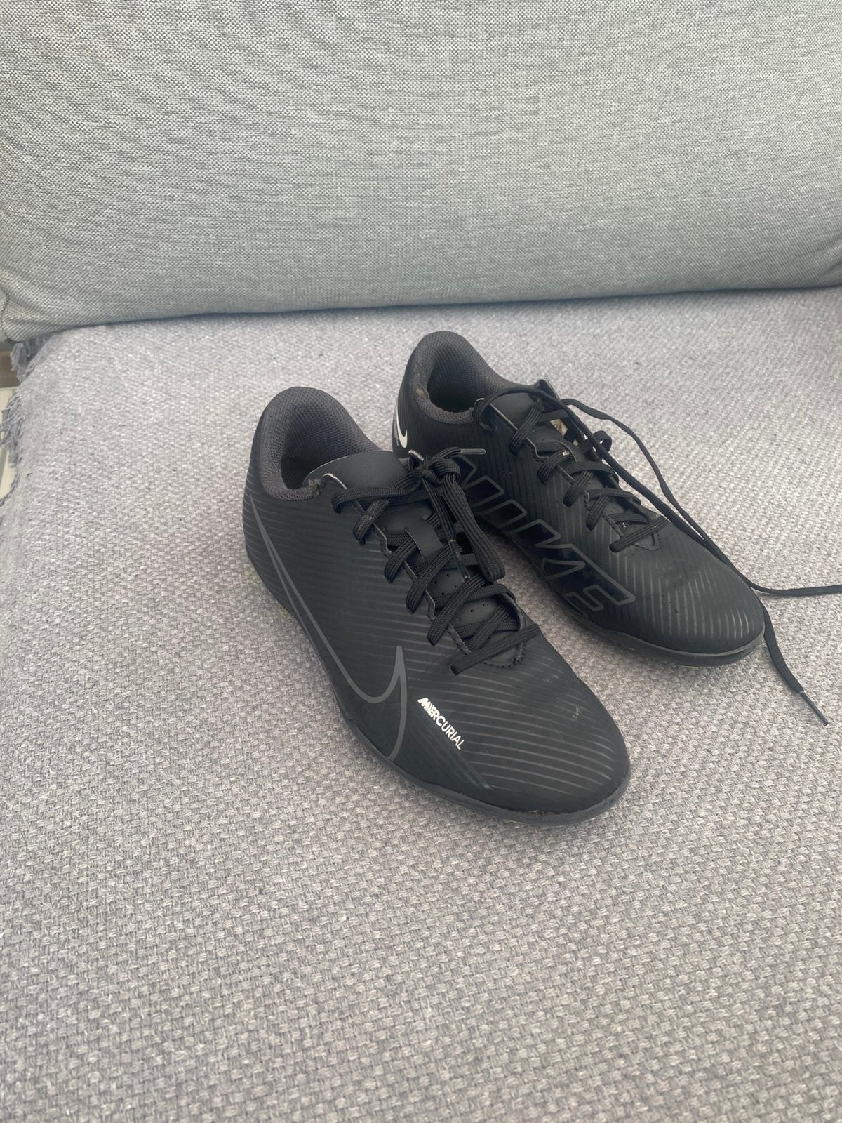 Voetbalschoen nike maat 36,5, Sport en Fitness, Voetbal, Ophalen, Gebruikt