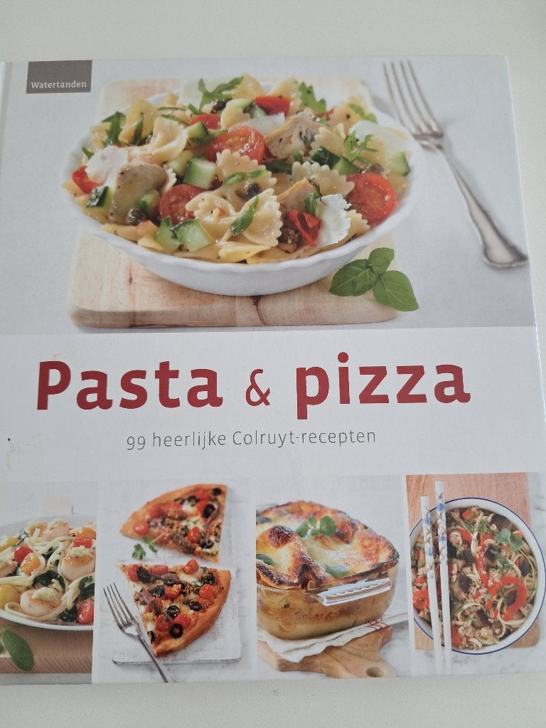 Kookboek 'Pasta & pizza', Livres, Livres de cuisine, Enlèvement ou Envoi, Comme neuf, Italie, Colruyt