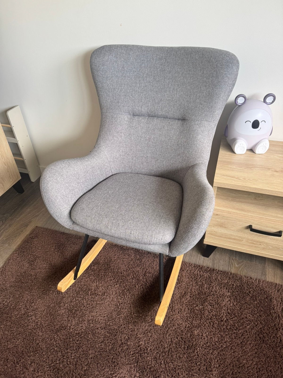 Schommelstoel – grijze fauteuil met houten onderstel nieuw!!, Ophalen, Nieuw, Stof