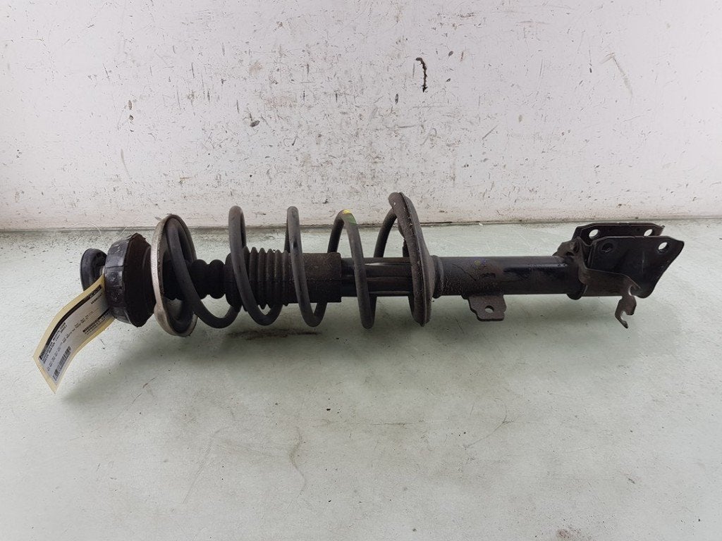 AMORTISSEUR OU ABSORBEUR DE CHOC AVANT DROIT Duster (SR), Dacia, Dhr. J. Ham, Administratie@autoham.nl, Utilisé