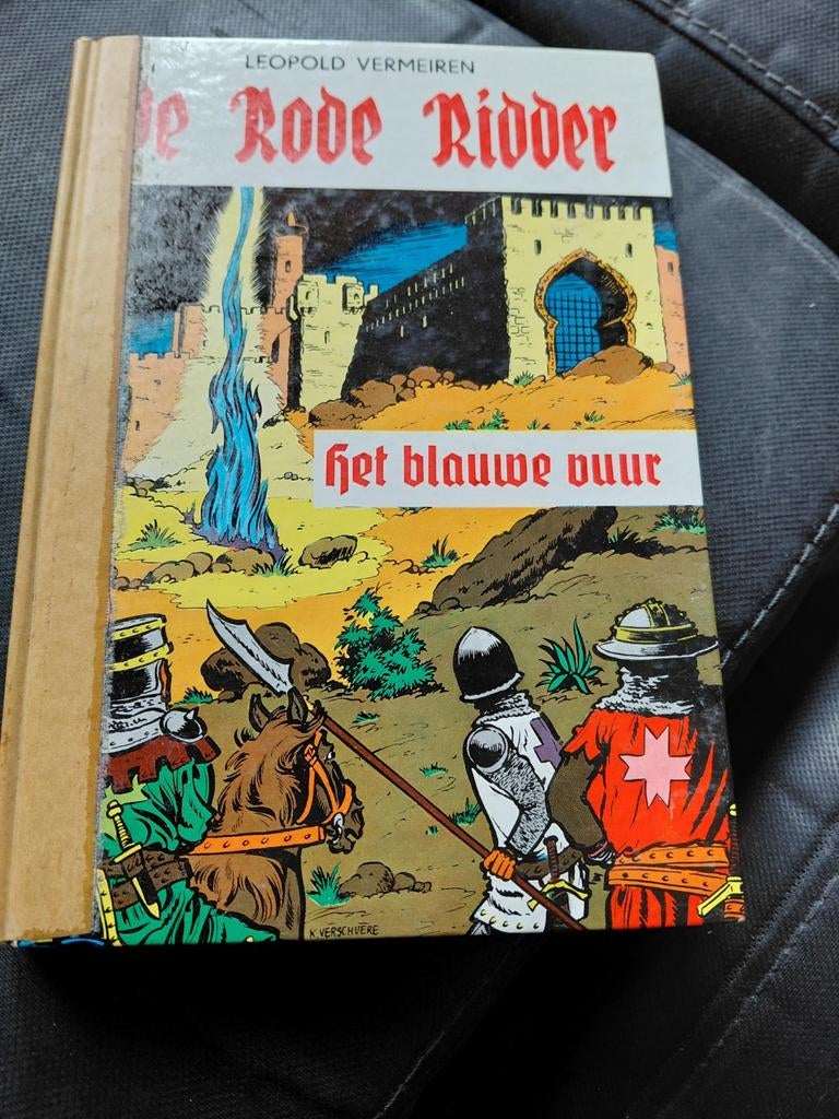 De Rode Ridder: het blauwe vuur, Fiction, Leopold Vermeiren., Enlèvement, Utilisé