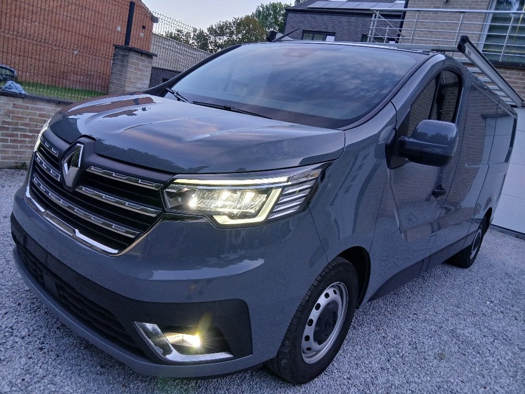 RENAULT TRAFIC 2.0 D AUT 2023 CAMERA/NAVI/CRUISE/EURO 6d, Autos, Camionnettes & Utilitaires, 110 kW, Entreprise, 3 places, Renault