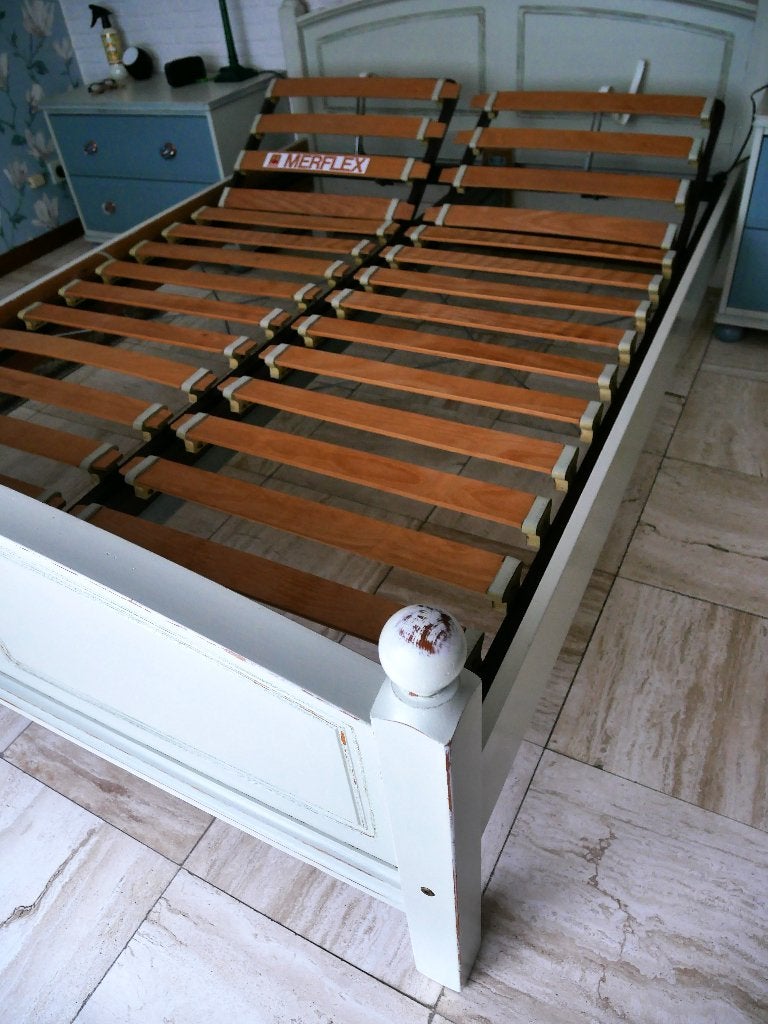 Bed vintage style met lattenbodems, Huis en Inrichting, Slaapkamer | Bedden, Zo goed als nieuw, Tweepersoons, 140 cm, 200 cm, Hout