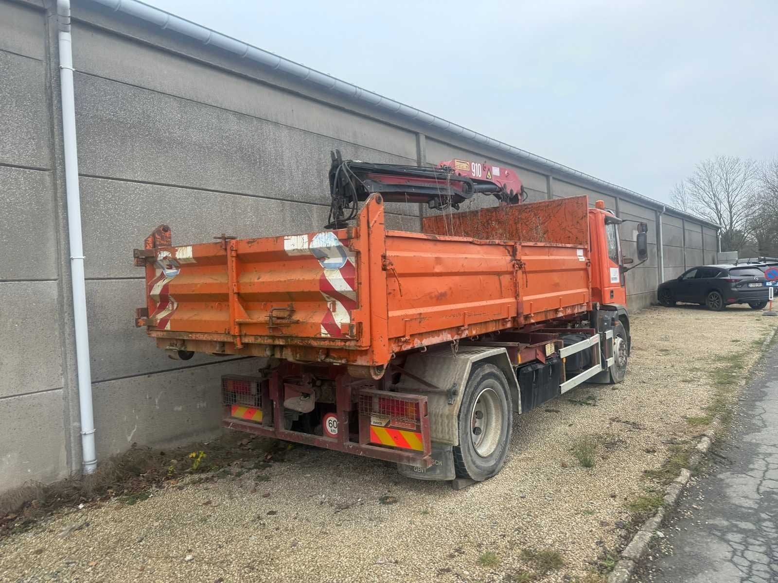 IVECO - 2002 - EUROCARGO - Vrachtwagen, Auto's, Iveco, Overige brandstoffen, Bedrijf, Te koop