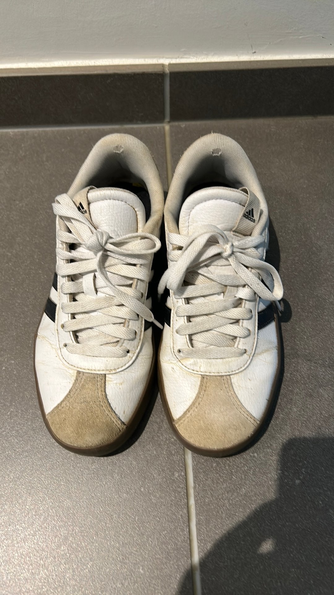Adidas Schoenen - maat 38, Kinderen en Baby's, Kinderkleding | Schoenen en Sokken, Ophalen, Gebruikt, Schoenen