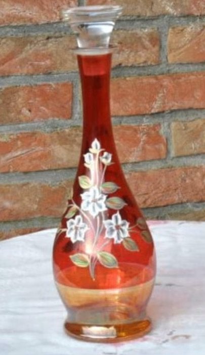 § carafe en verre décor de fleur émaillé en relief, Ophalen of Verzenden