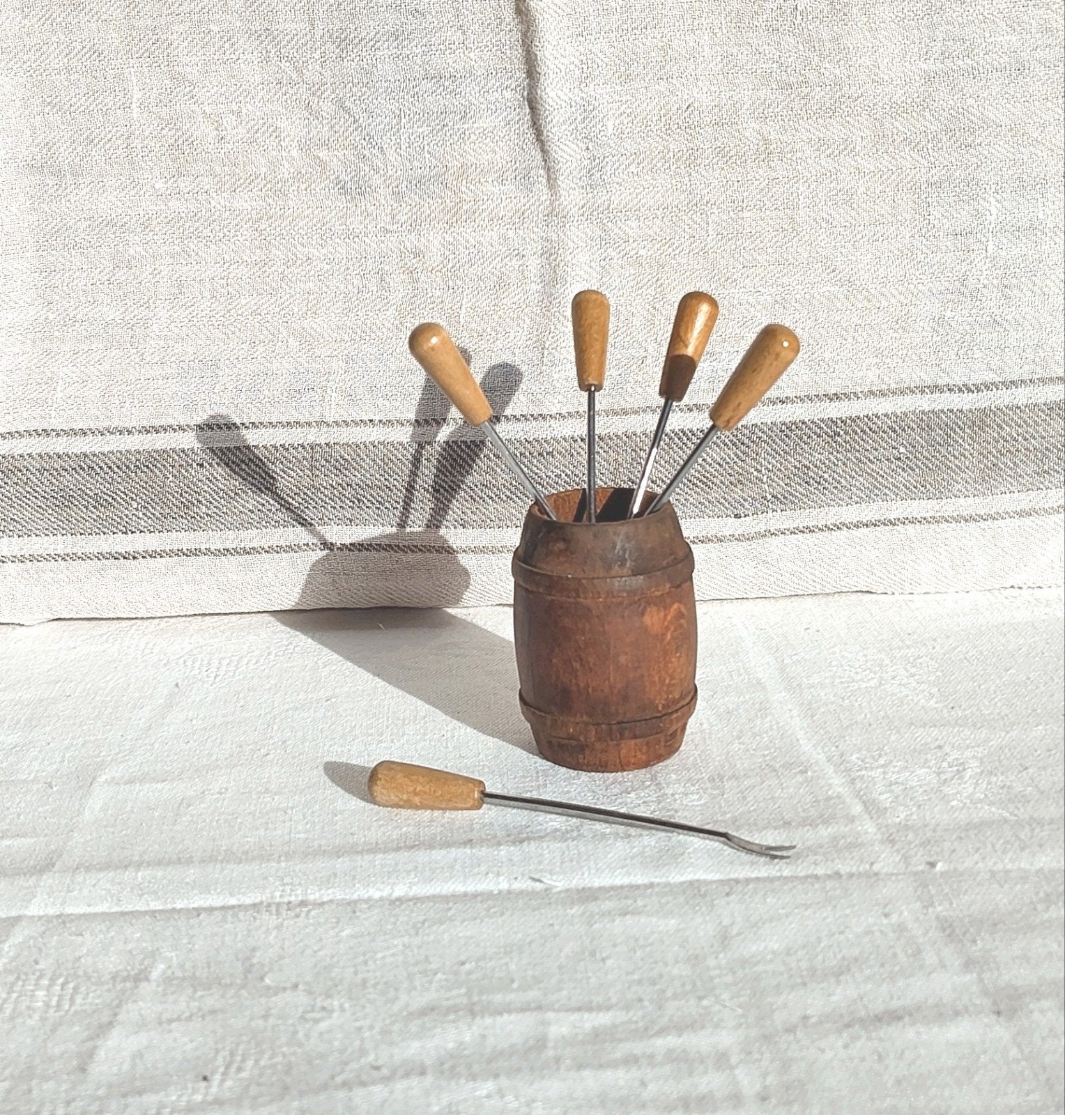Vintage aperitiefset mini houten vat en 5 spikes, Ophalen of Verzenden