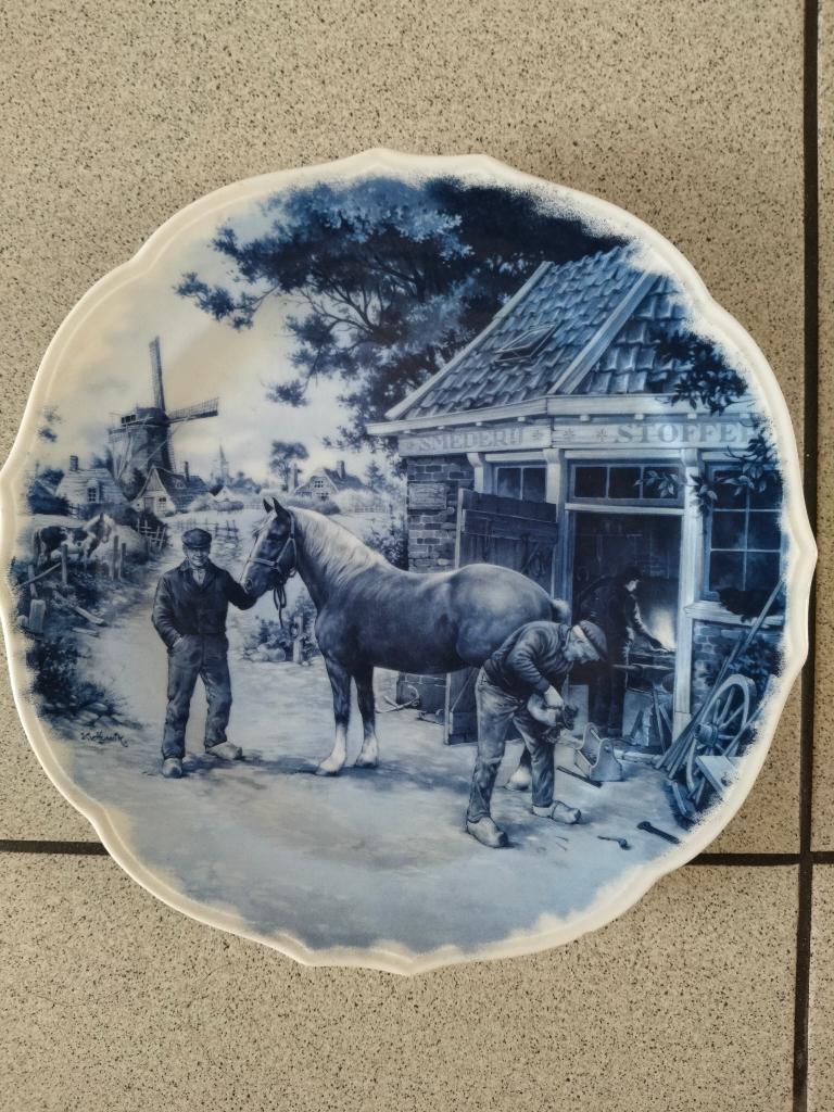 Blauw Delft (Hoefsmid) 1984, Ophalen