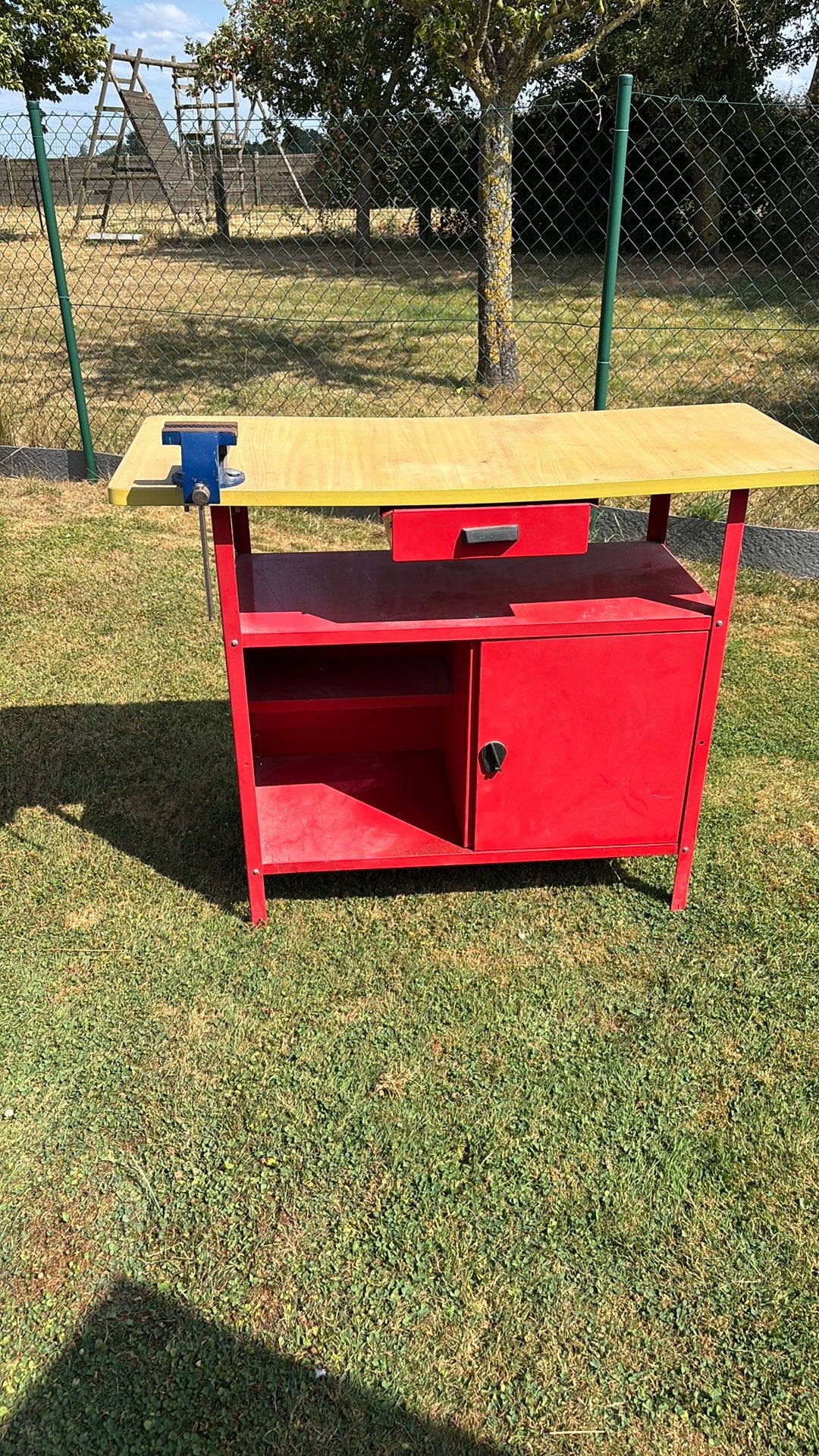 Etablis avec étau, Bricolage & Construction, Enlèvement, Utilisé, Moins de 70 cm, Étau