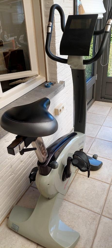 Hometrainer, Sport en Fitness, Fitnessapparatuur, Ophalen, Hometrainer