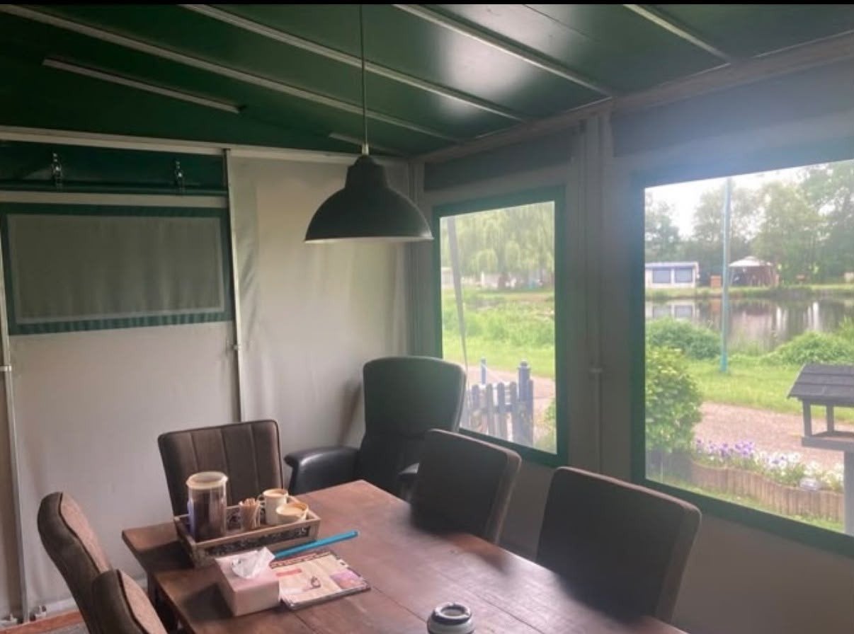 4 seizoenen tent, Ophalen