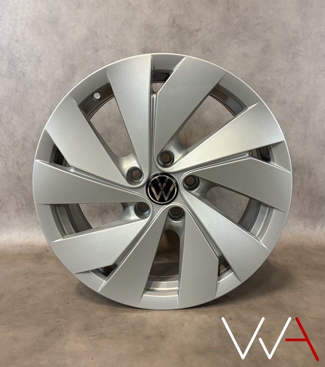 1x 17'' Volkswagen Tiguan CT1 BARI velg los 571601025, Autos : Pièces & Accessoires, Véhicule de tourisme, -, Utilisé, -