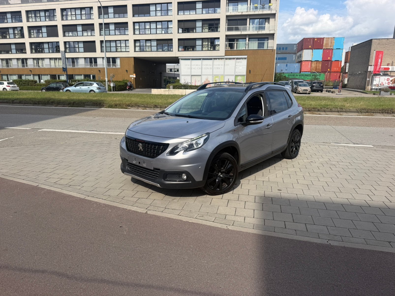 Peugeot 2008 1.2 Benzine Automaat Gt Line Full opties, Auto's, Automaat, Euro 6, Zwart, Leder