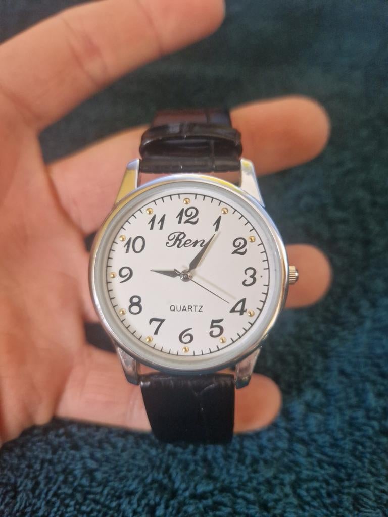 Montre Ren Quartz, Bijoux, Sacs & Beauté, Montres | Anciennes | Antiquités, Montre-bracelet, Autres marques, Enlèvement ou Envoi
