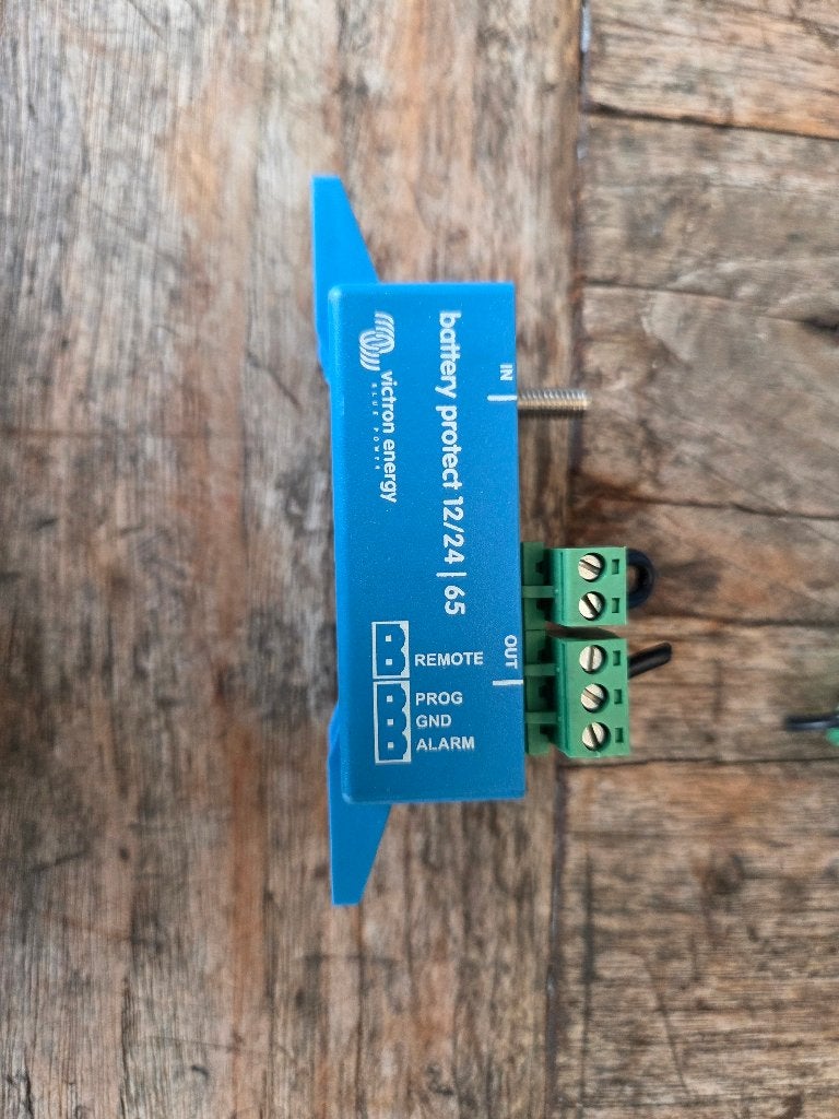 ctron Battery Protect 12/24V 65A, Caravans en Kamperen, Mobilhome-accessoires, Ophalen, Zo goed als nieuw
