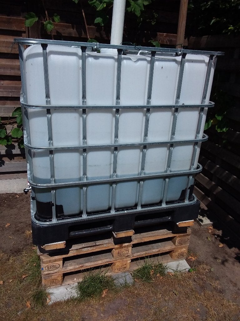 Baril de pluie Ibc, Enlèvement