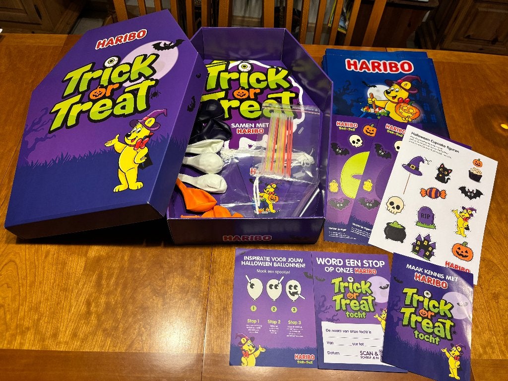 Haribo reclame Halloween trick or treat tasjes vlaggen etc, Ophalen of Verzenden, Nieuw, Versiering