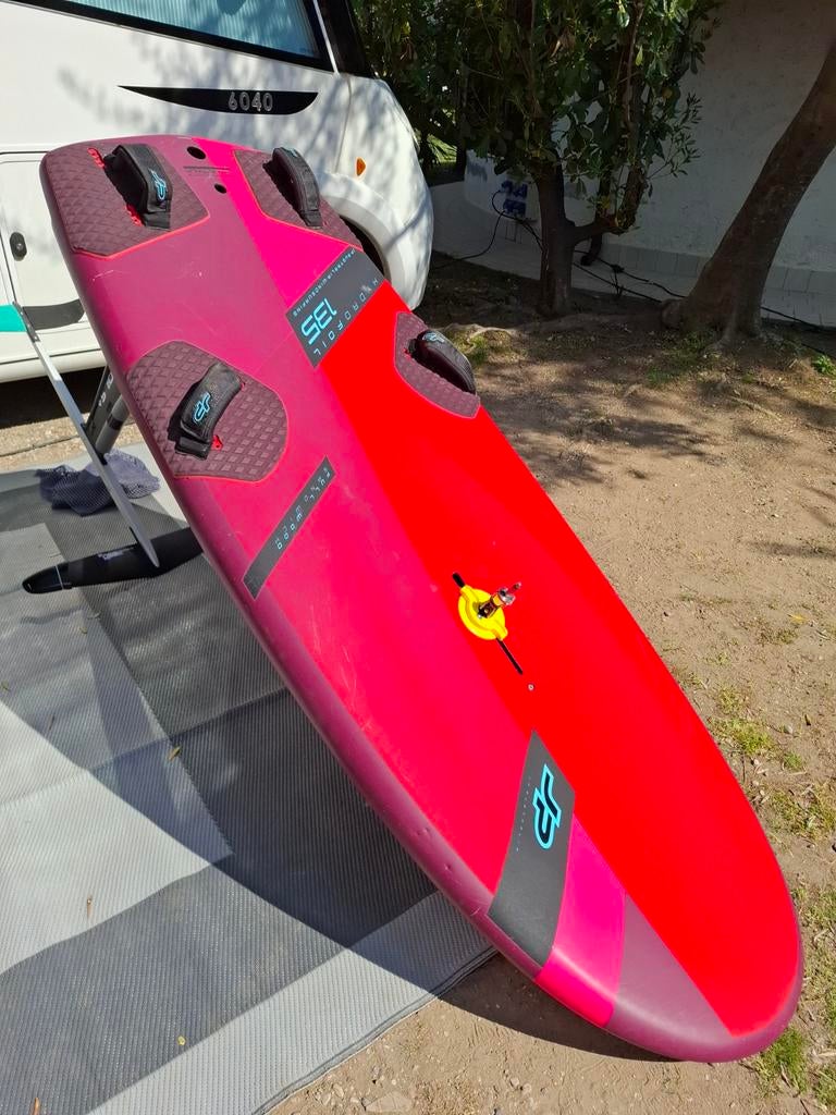 JP windfoilboard Hydrofoil 135l- 85.FREERACE incl RRD foil., Enlèvement