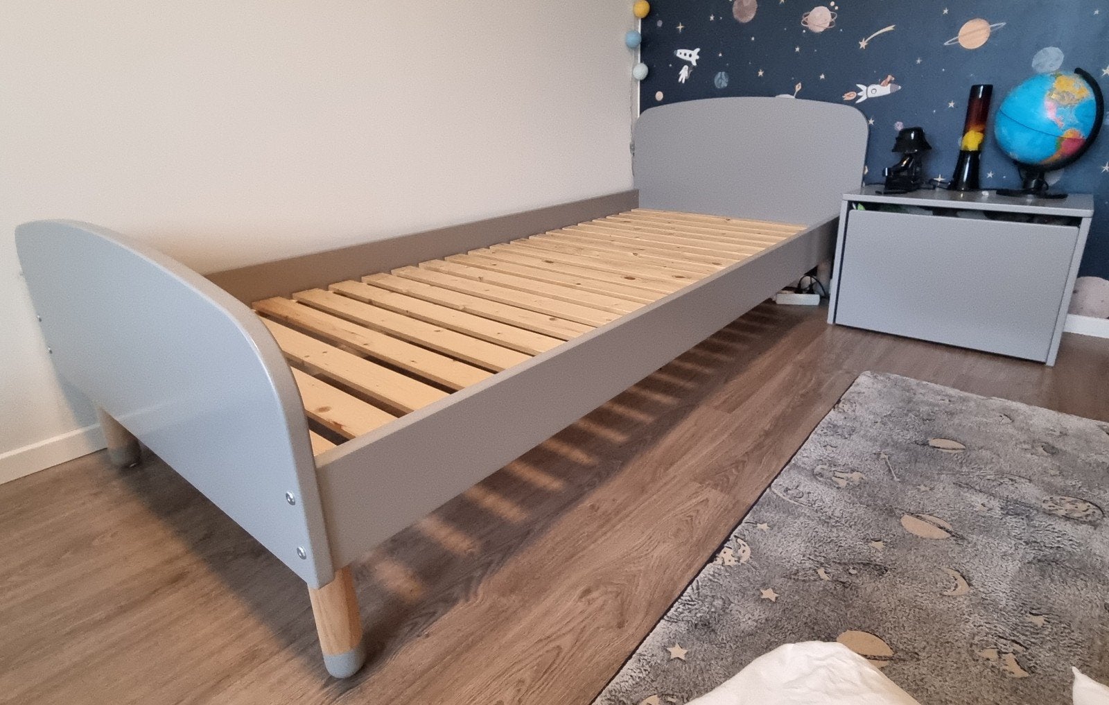 Stevig kinderbed Flexa 90x200cm, Kinderen en Baby's, Ophalen, 85 tot 100 cm, Zo goed als nieuw, Lattenbodem