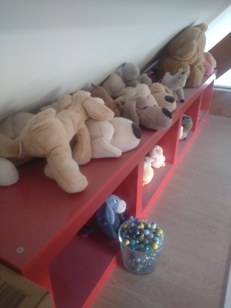 Rode IKEA kast LACK, Ophalen, Zo goed als nieuw