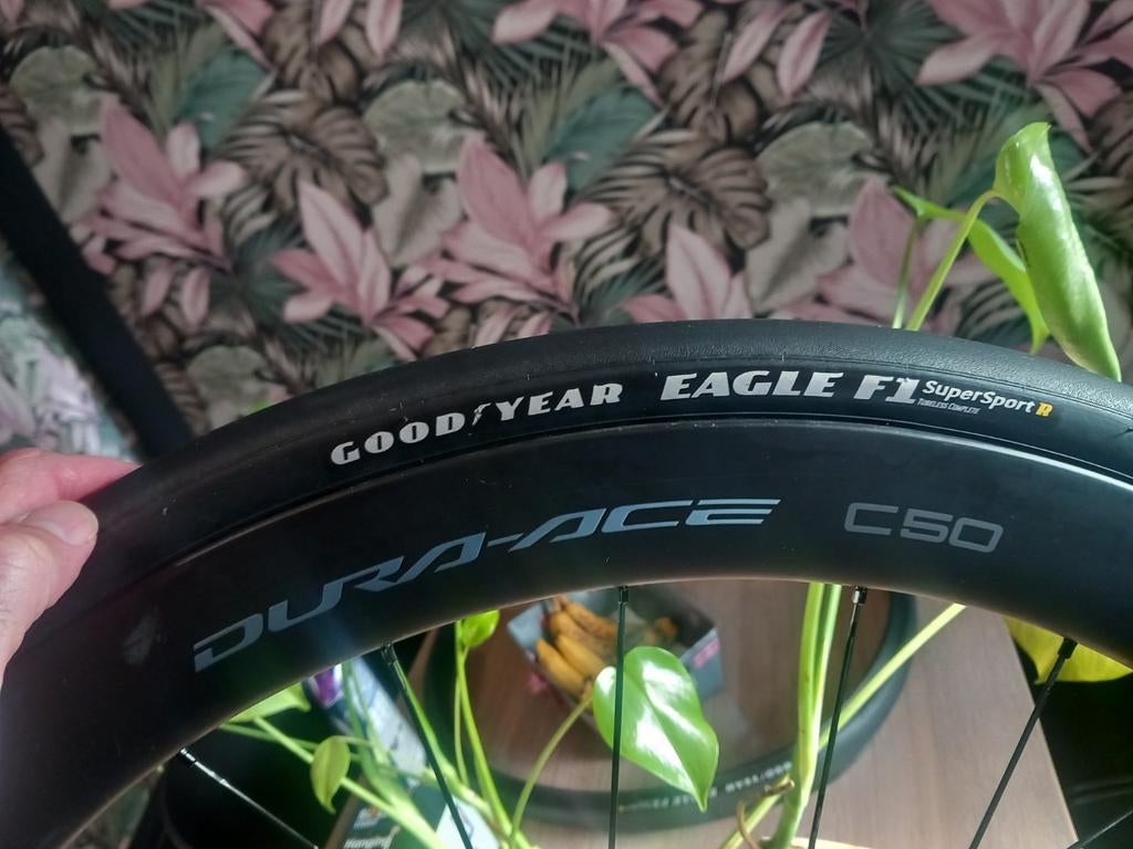 Good year eagle F1 super sport tubless complete . 28mm, Fietsen en Brommers, Ophalen
