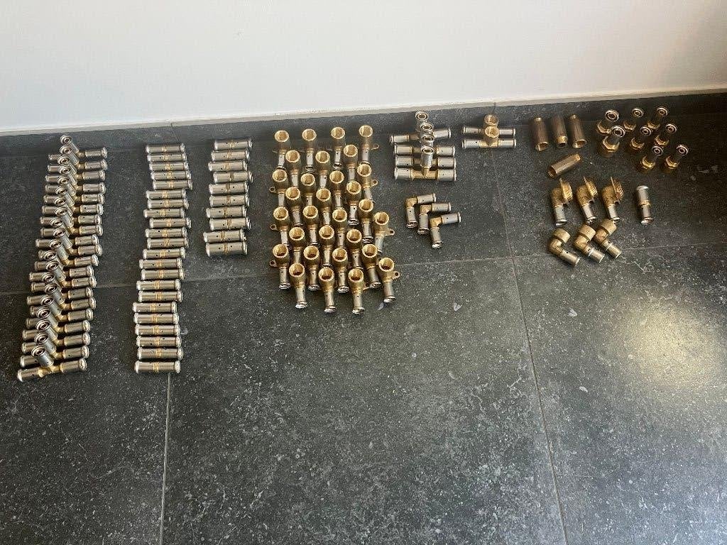 Henco perskoppelingen 110st. in geel koper (messing) nieuw!, Doe-het-zelf en Bouw, Sanitair, Ophalen, Nieuw, Koper