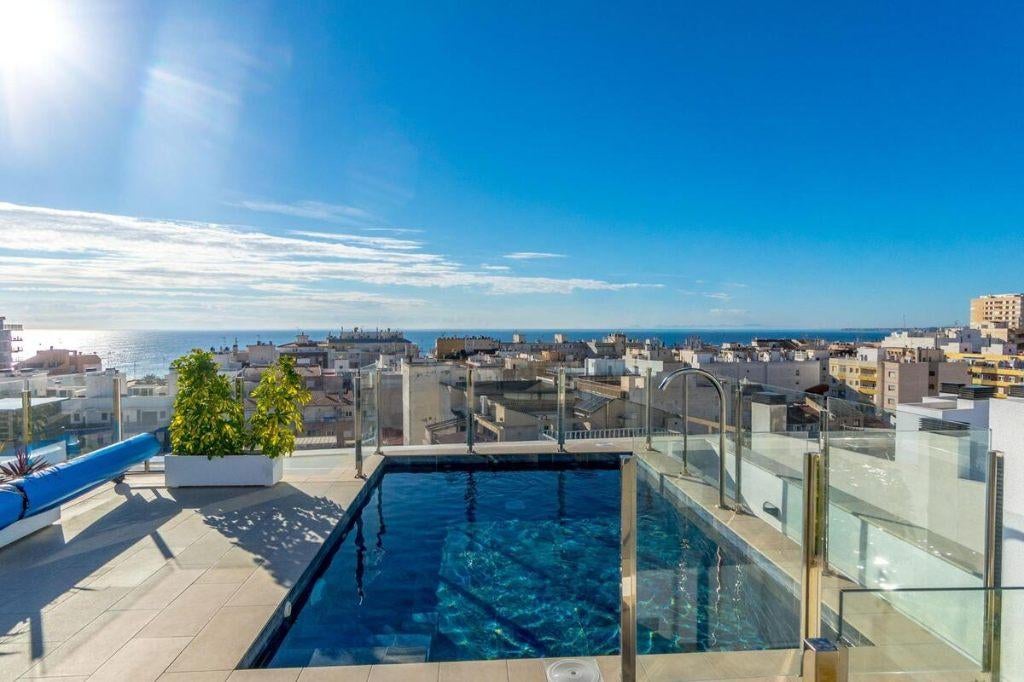 Recent appartement 300m/Zee in Torrevieja, Torrevieja, Spanje, 82 m², 2 kamers