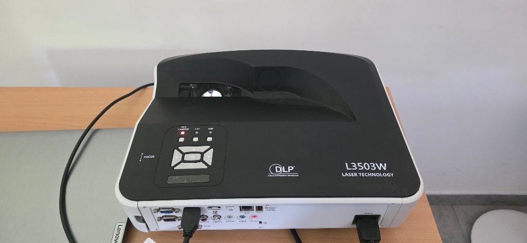 Beamer Laser I3 Model L3503W, Audio, Tv en Foto, Beamers, Ophalen, Refurbished, DLP, I3